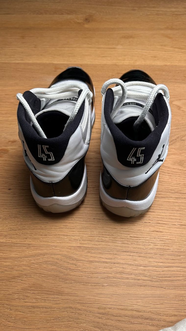 Jordan Scarpe da uomo: Jordan 11 Concord Retro – Usato da Zürich venduto da J.alejandro 2
