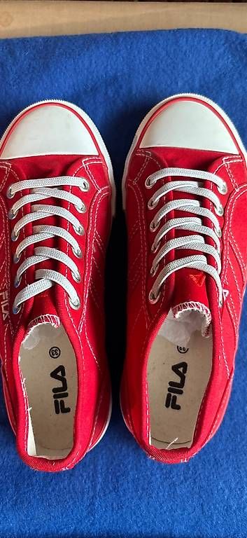 Fila Scarpe da uomo: Fila Schuhe 33 – Usato da Regensdorf venduto da Piritatti 1