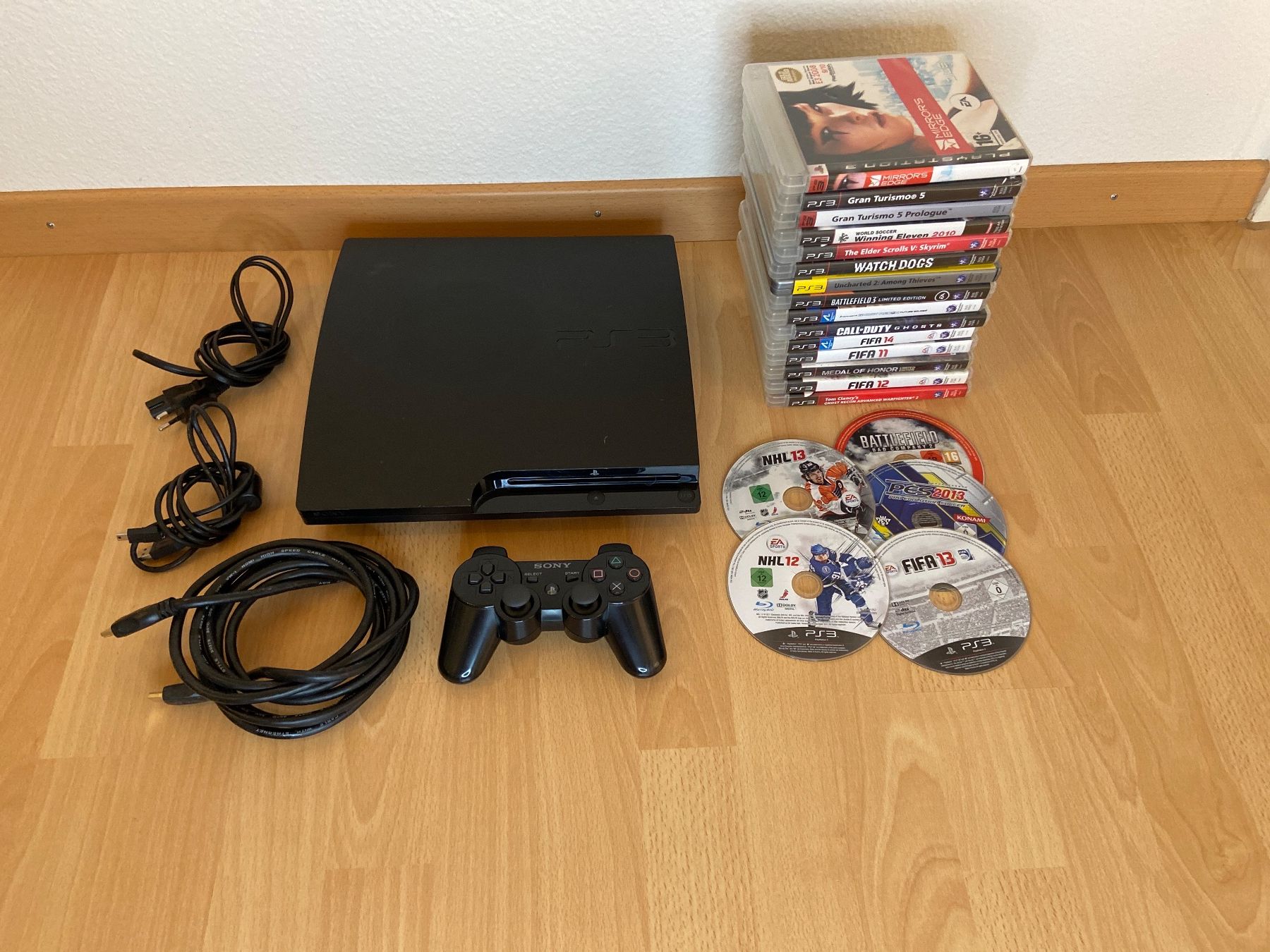 Sony Konsolen: PS3 Konsole mit 20 Spielen – Gebraucht aus St.gallen von taduz