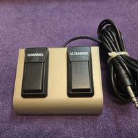 BEHRINGER FOOTSWITCH ...