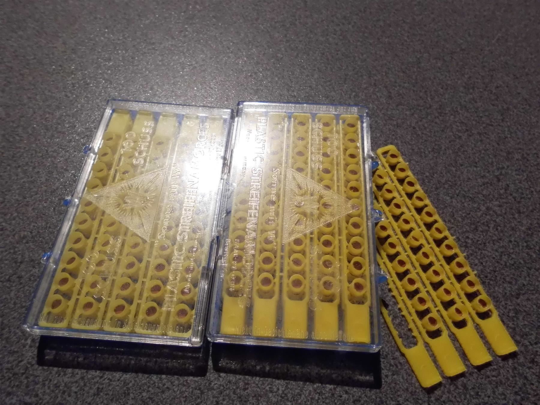 Giocattoli: Plastic Streifenamarces – Usato da Zürich venduto da abraxas1291