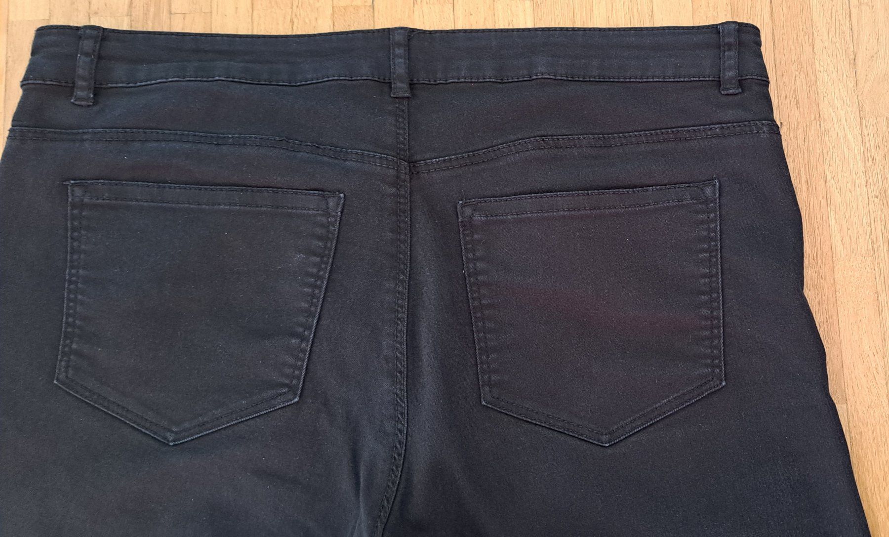 Pantaloni: Pantalon slim stretch – Usato da Le Mont-sur-Lausanne venduto da olatiu 3