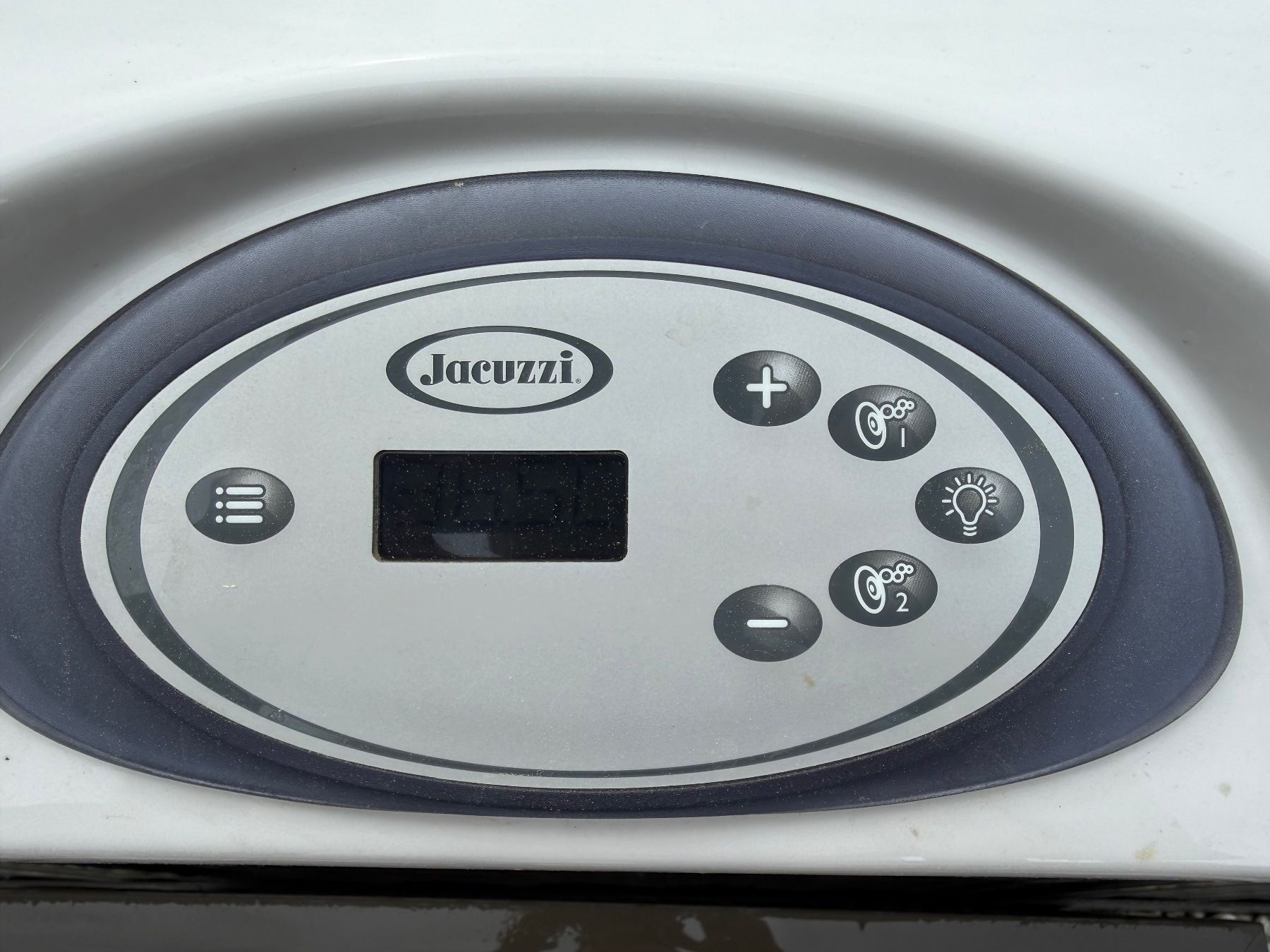 Jacuzzi Whirlpool: Jacuzzi J-280 (4’500.- + frais déménagement) – Gebraucht aus Farvagny-le-Grand von AB_1993 3
