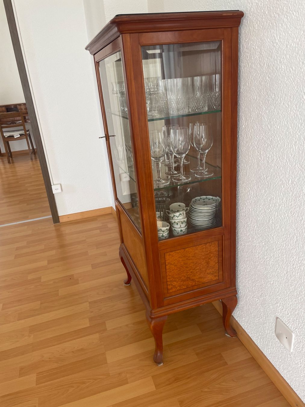 Vetrine: prachtvolles Vitrinenmöbel Biedermeier – Usato da Rütihof venduto da Bemawe 1