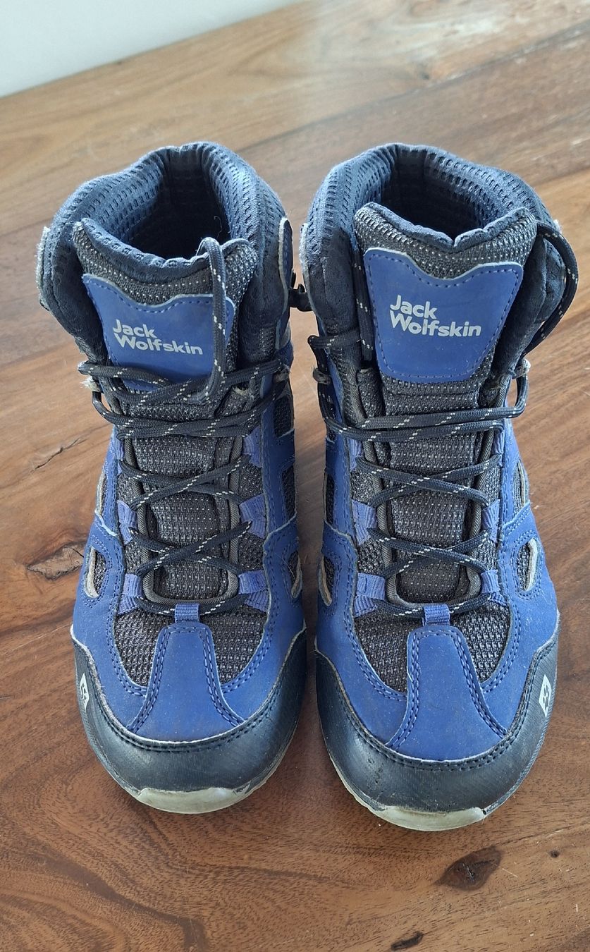 Jack Wolfskin Scarpe per ragazzi: Junior Wanderschuhe von Jack Wolfskin Gr. 36 – Usato da Muhen venduto da Raven-77