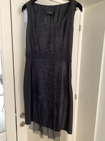 AKRIS elegantes Kleid,  Gr. 34 schwarz