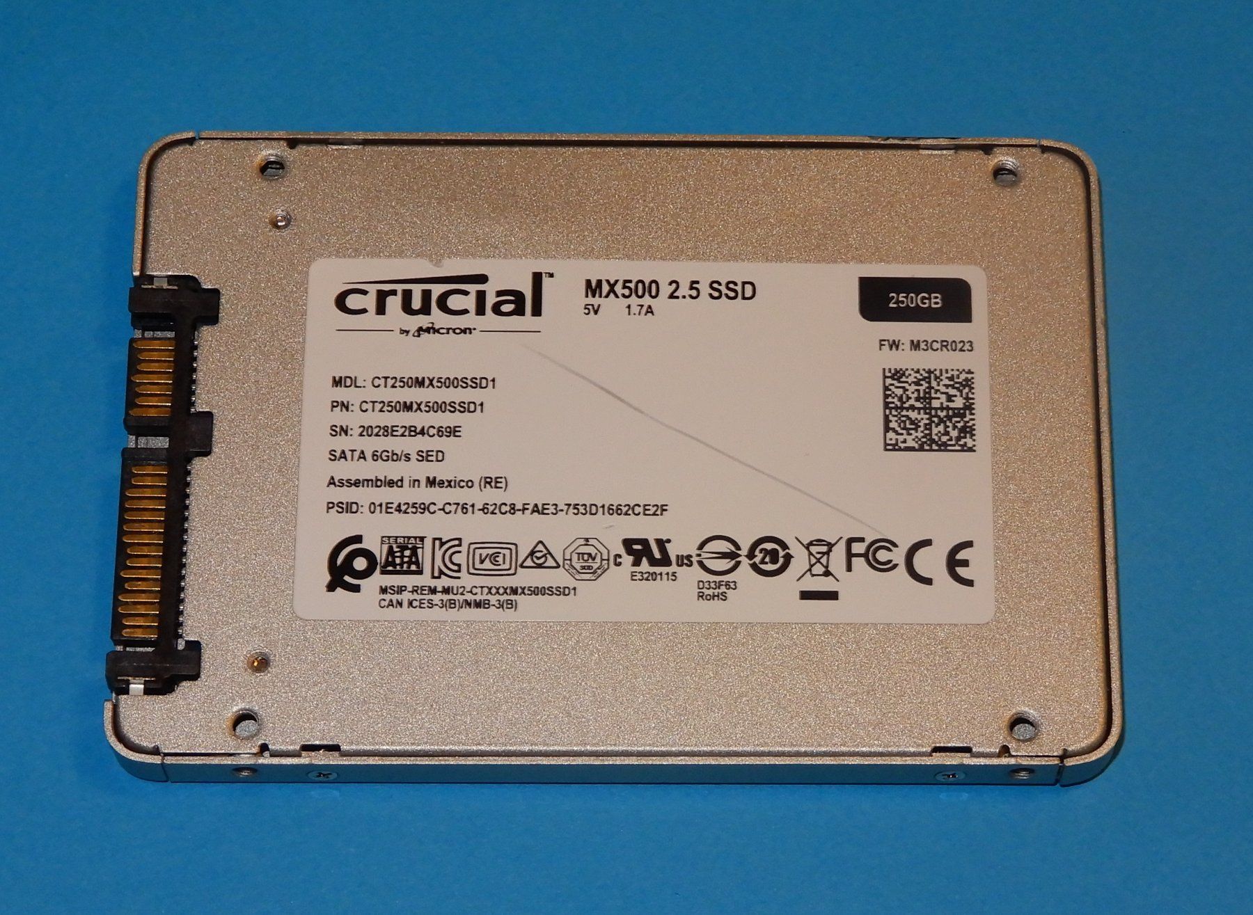 Crucial Dischi rigidi: Crucial MX500 250 GB SSD – Usato da Bern venduto da compischop