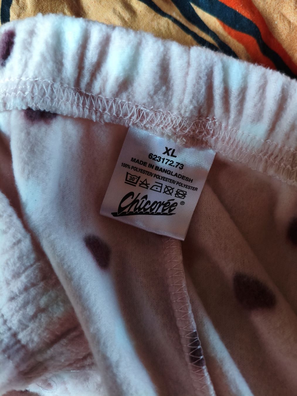 Negligees & Pigiami: Flauschiger rosa Pyjama L/XL – Usato da Hermiswil venduto da Volvorine 2