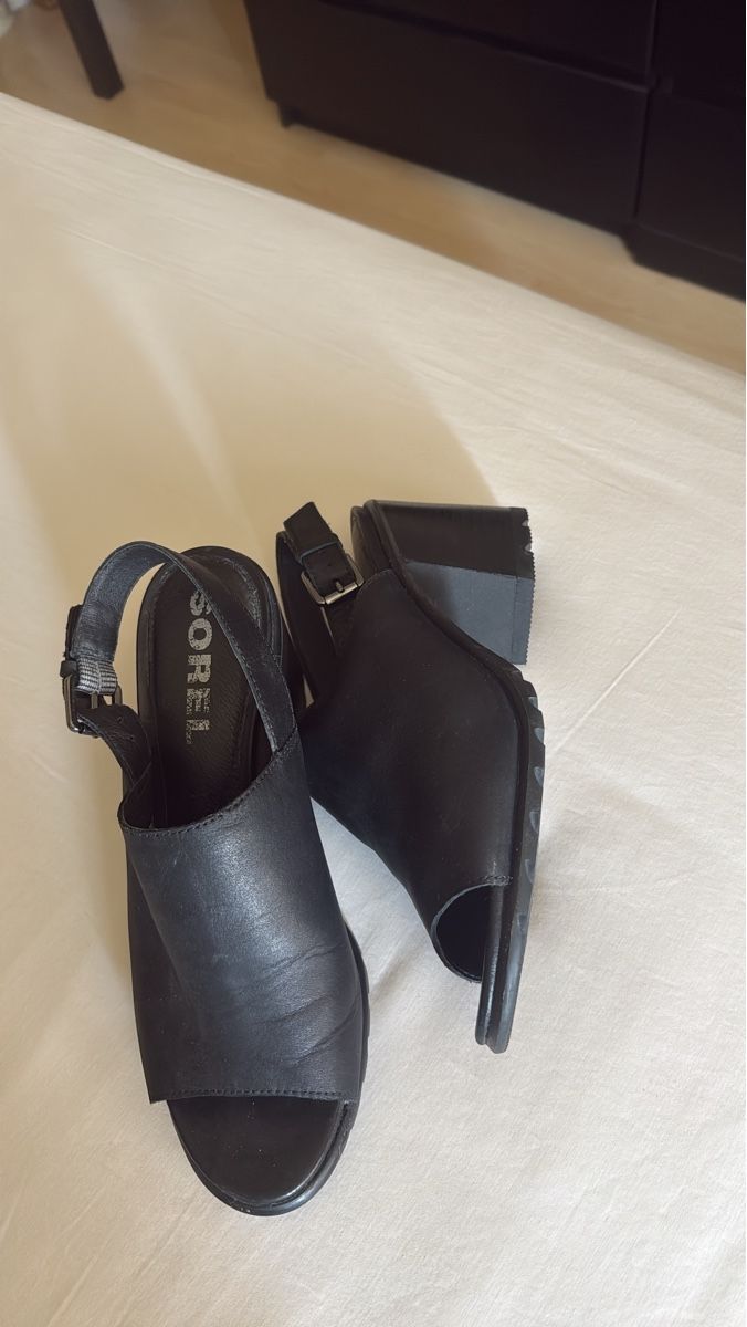 Sorel Chaussures femmes: SOREL chic sling back Leather Sandals size 40 – Neuf (Voir description) à Neirivue par naz_z28w