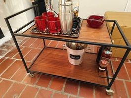 Vintage Barwagen retro mit Tablar