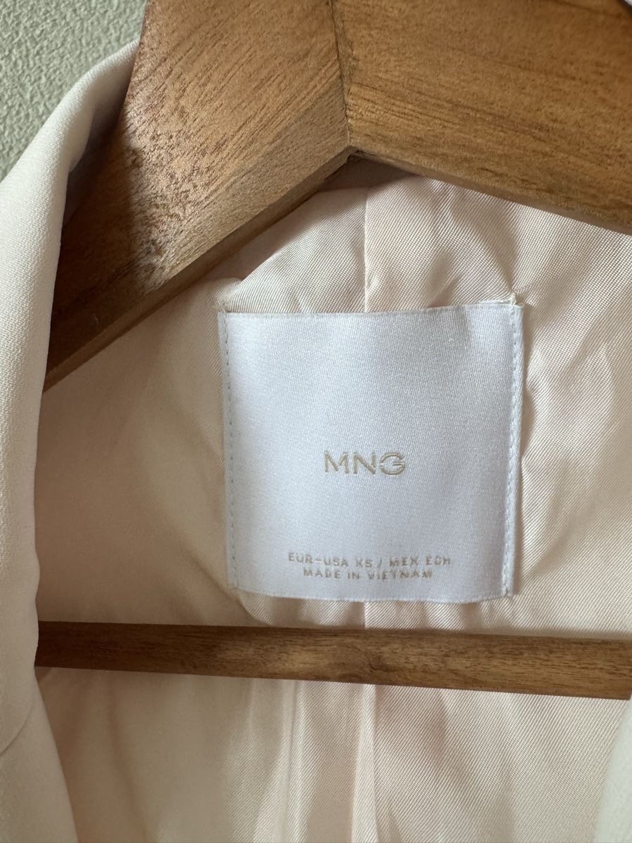 Mango Vestes: Blazer rose neuf mango – Neuf (Voir description) à Bulle par val_gs57 1