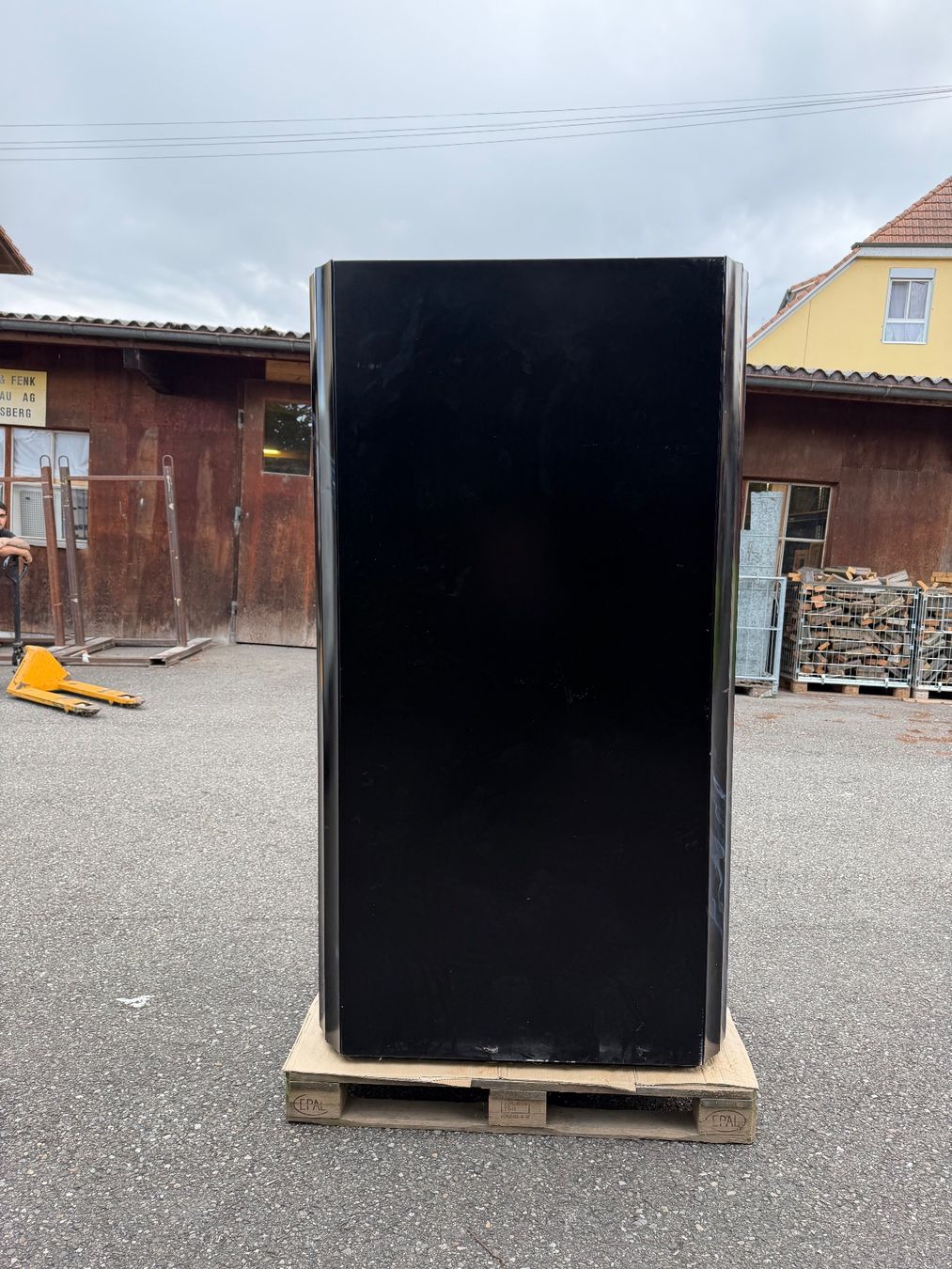 Armadi: Design Schrank ab 1.- Kunstobjekt, Hochwertig – Usato da Grenchen venduto da Design-Outlet 3