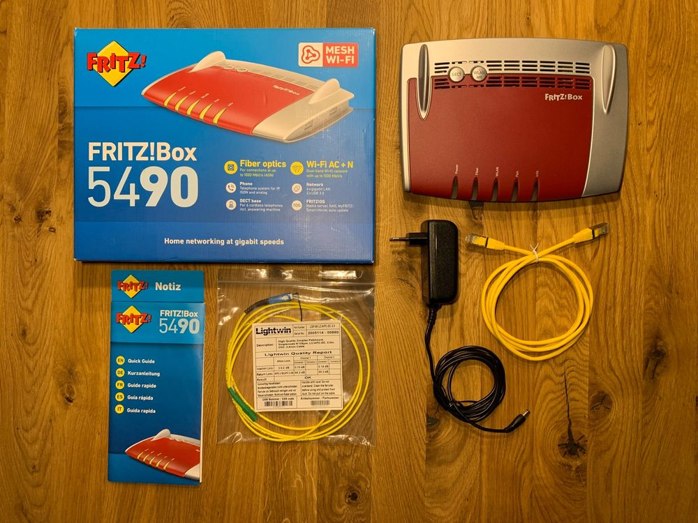 FRITZ!Box 5490 Fiber (Router) + Glasfaser- & Netzwerkkabel | Kaufen Auf ...