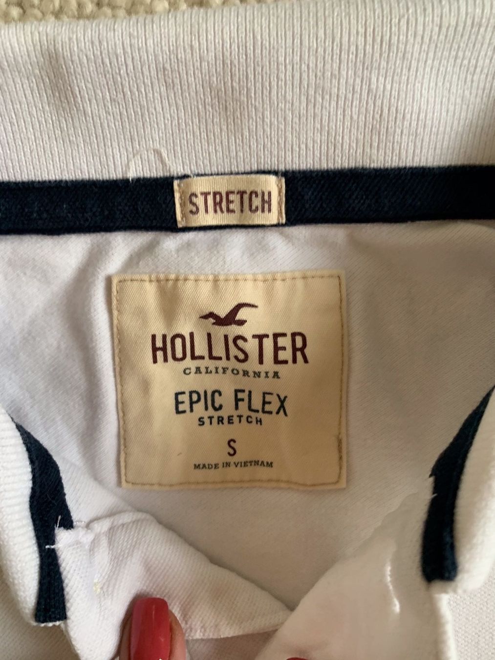 Magliette Polo: Hollister Polo Shirt – Usato da Zürich venduto da Koska 1