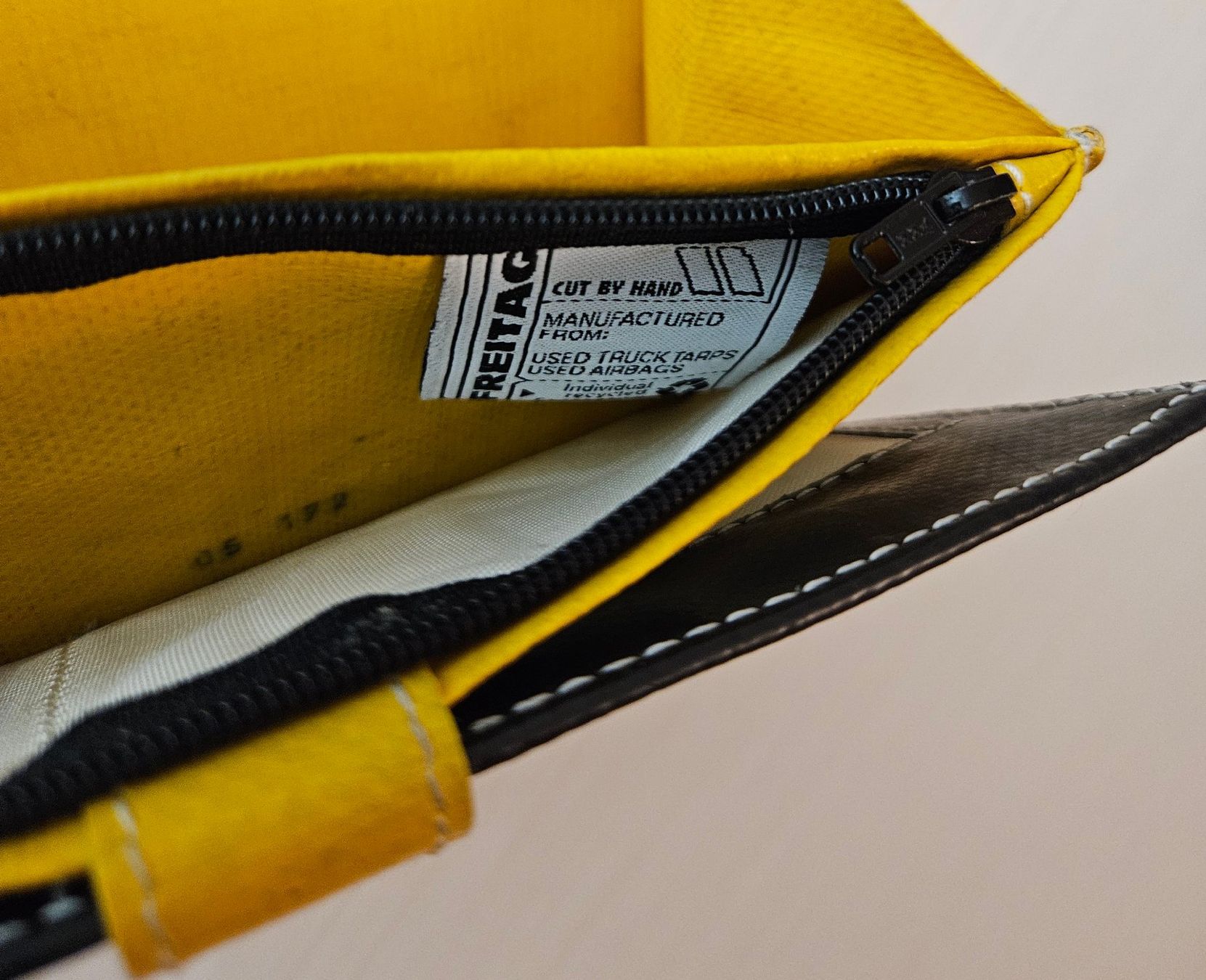 Freitag Portafogli: Freitag F59 Samantha – Usato da Biel/Bienne venduto da 8r3ucHt 8