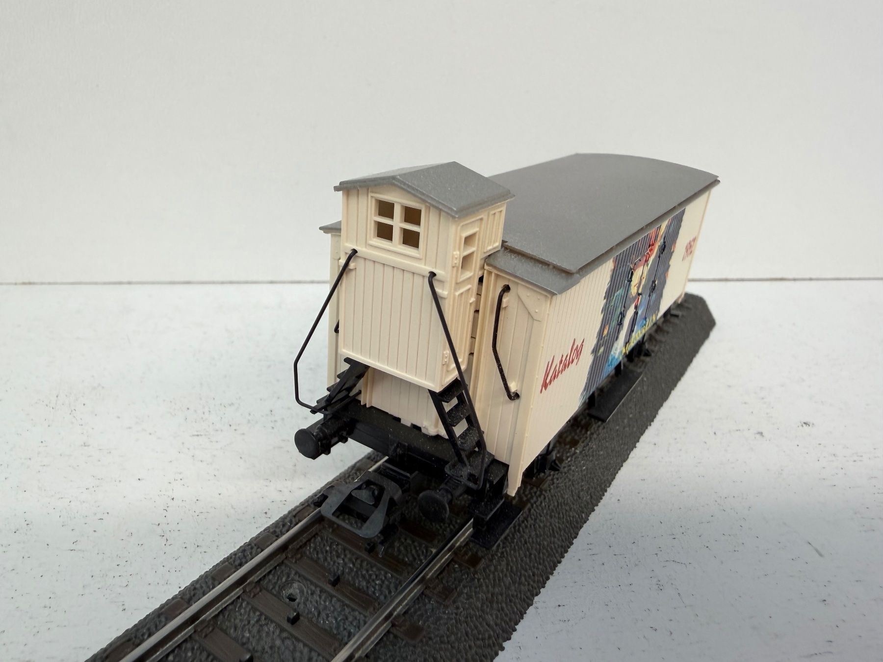Märklin Modellini di ferrovie: Märklin 4680.905 Katalogwagen 1952 – Usato da Büsserach venduto da ModellbahnDepot 4