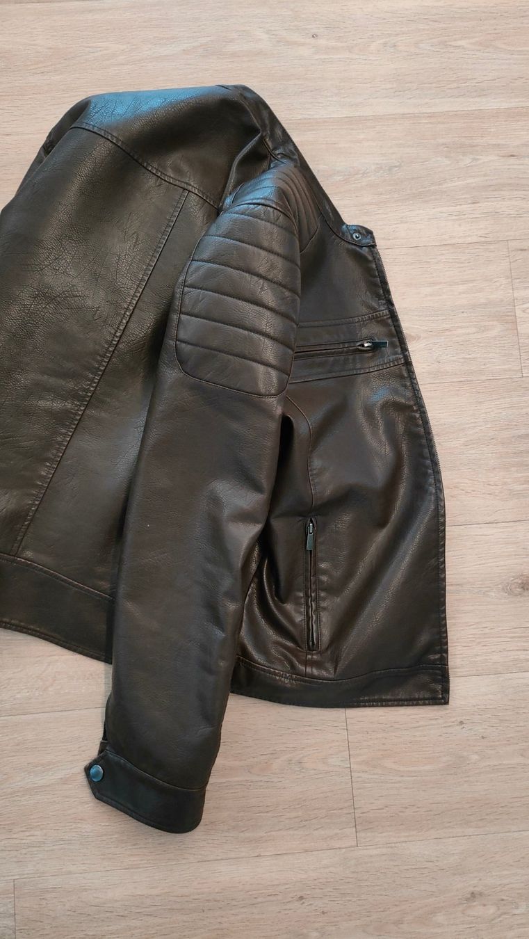 Jacken: Herrenjacke sportlich, Lederoptik, neuwertig – Gebraucht aus Eschlikon TG von pla_l2jn 4