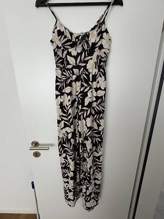 Jumpsuits: Jumpsuit Grösse S/M  – D'occasion à Oberbüren par dijbdn 1
