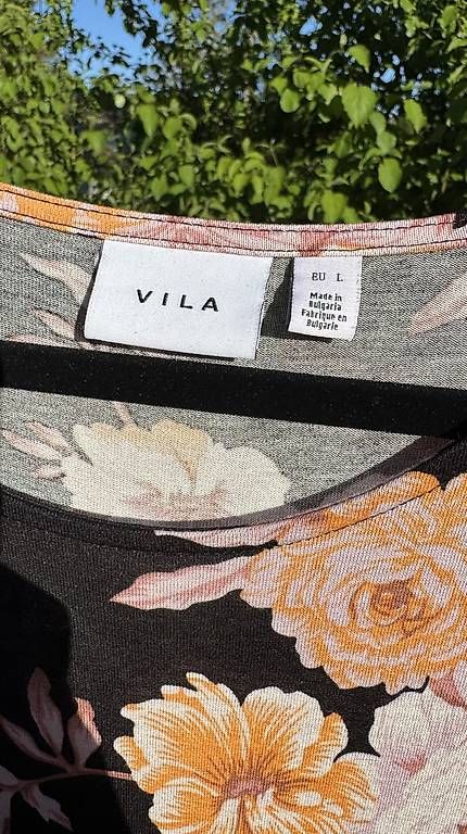 Vestiti: Schwarzes Blumenkleid VILA Gr. L – Usato da Reinach BL venduto da Enodel 1