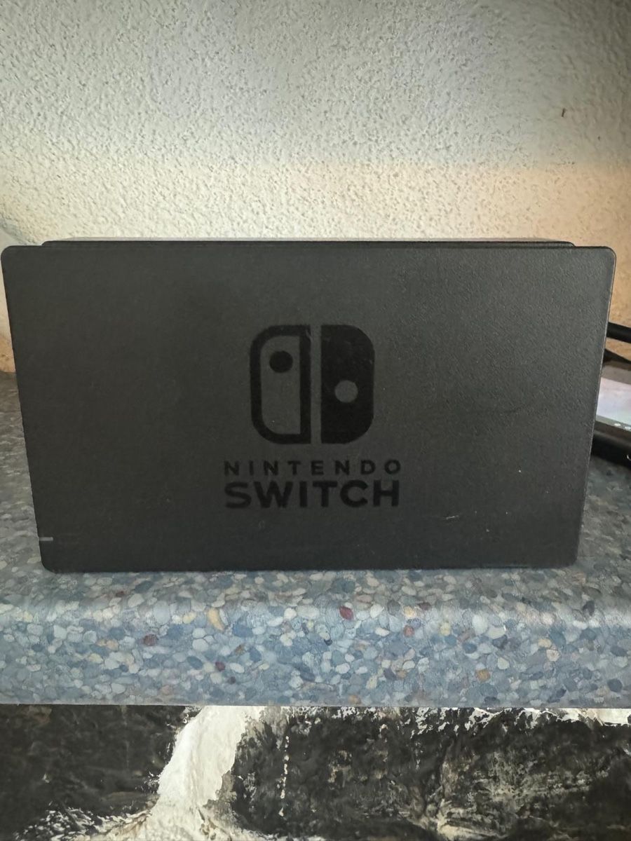 Nintendo Konsolen: Nintendo Switch Dock mit Kabeln guter Zustand – Gebraucht aus Zürich von papaplatte 5
