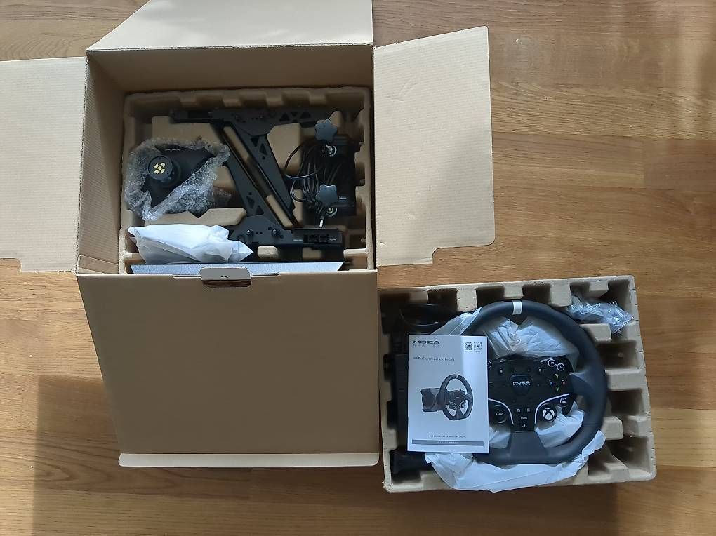 Moza Racing Controller: Moza R3 mit Brake Pedal Mod – Usato da Hochdorf venduto da Andy763