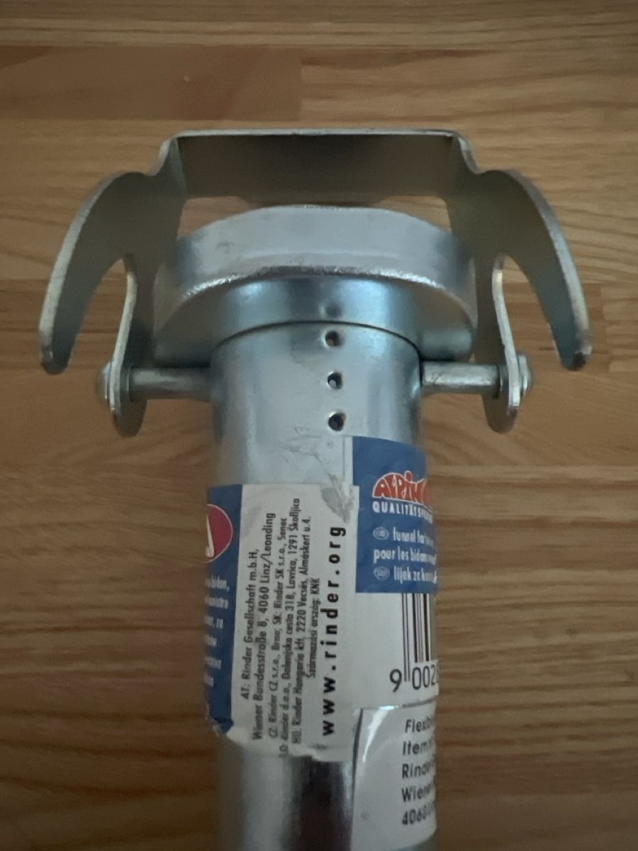 Alle Werkzeuge: Giess-Stutzen mit flexibler Lnge, Rinder Qualitt 48 – Neu und originalverpackt aus Wettingen von Kawasaki987 2