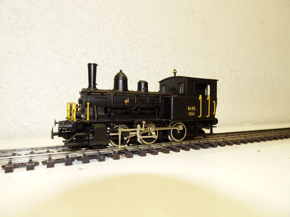 FULGUREX . Locomotive à vapeur KMT SBB Tigerli E3/3 8489. HO
