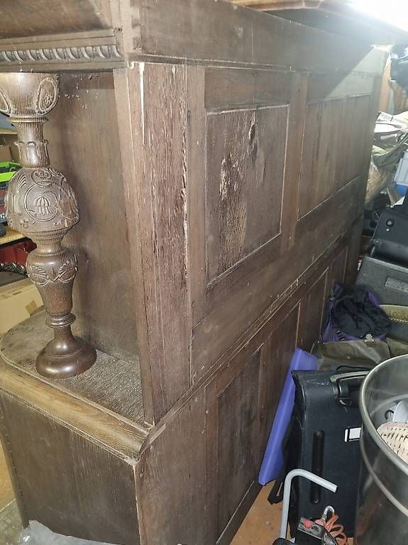 Credenze: Buffetschrank aus massivem Holz.(1900-1930) – Usato da Zuzgen venduto da Niko2404 1