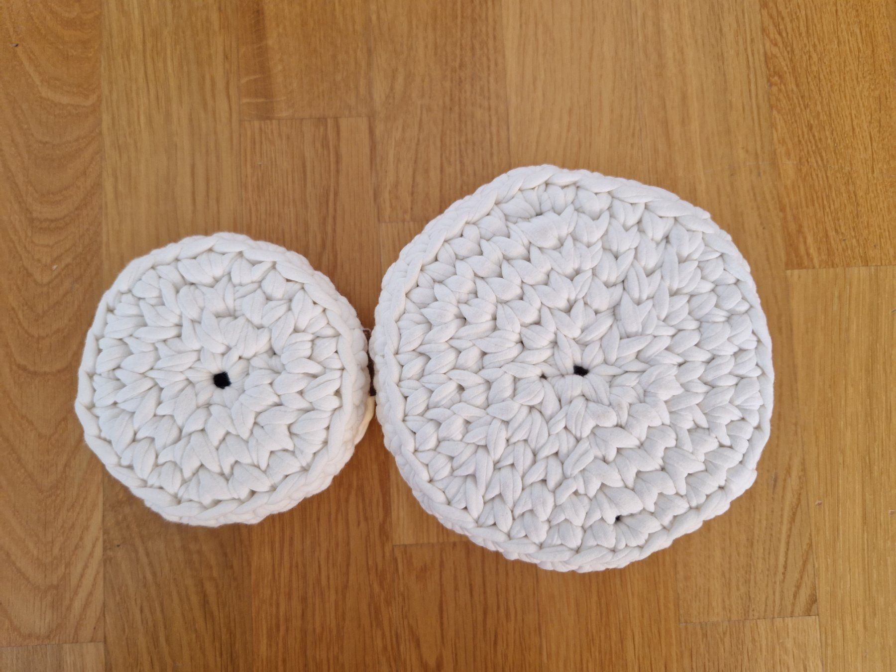 Altro per la casa: 2x neue handgemachte Häkelkörbe, Set, Weiss – Nuovo (secondo la descrizione) da Buchs venduto da sonjaja 3