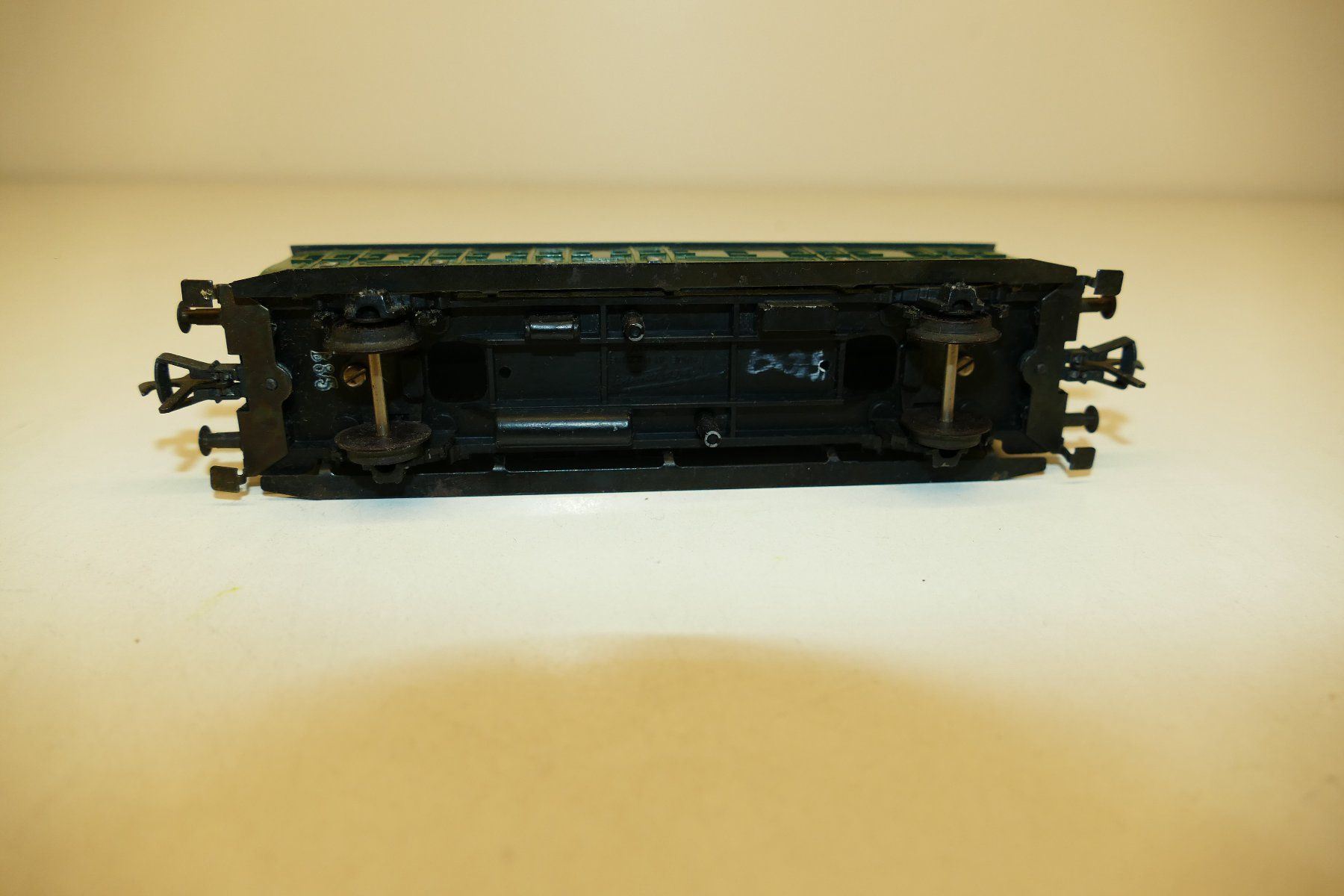 Fleischmann Modellini di ferrovie: Fleischmann H0: Personenzug Abteilwagen – Usato da Niederhasli venduto da rail-duerst 4