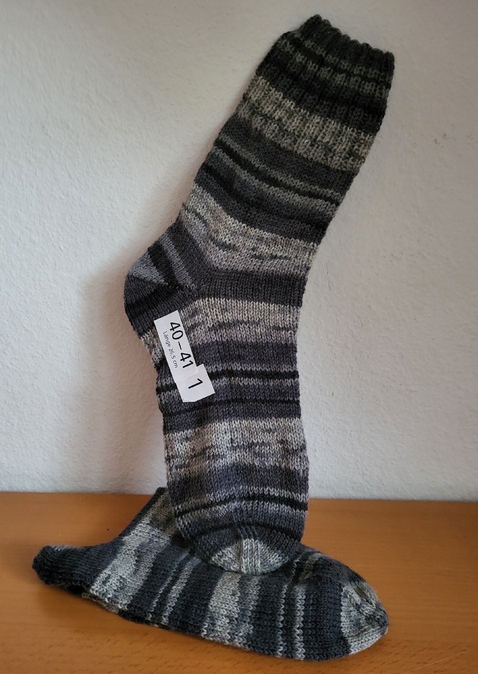 Calze: Socken 40-41 handgestrickt Nr.1  – Nuovo e nell'imballaggio originale da Winterthur venduto da Baer49