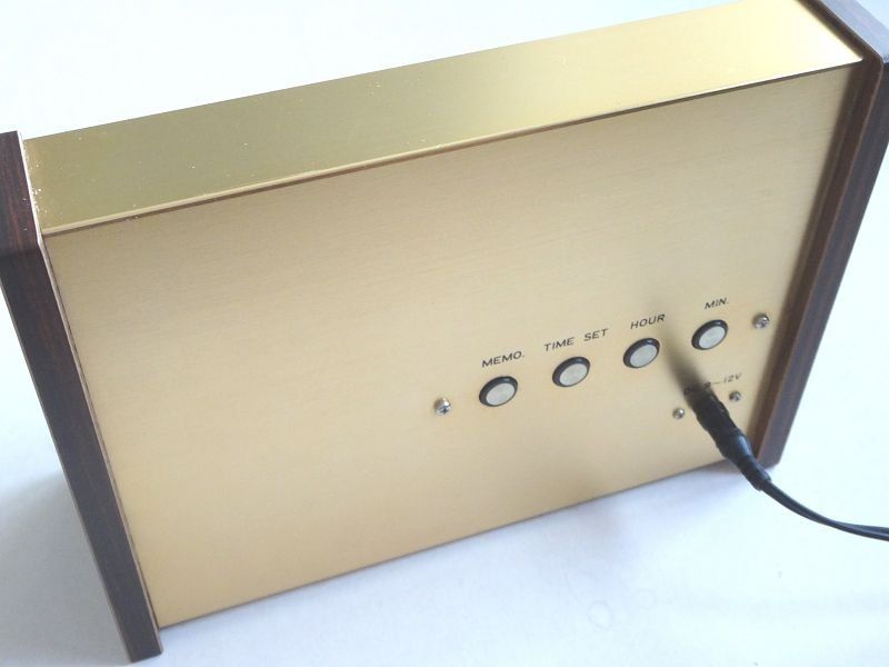 Radiocomunicazione: Digitale Weltzeituhr Sunlight SL-3462 – Usato da Oberwil b. Zug venduto da Code10 3