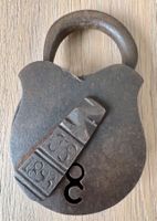 Antikes Vorhängeschloss 1893 ohne Schlüssel