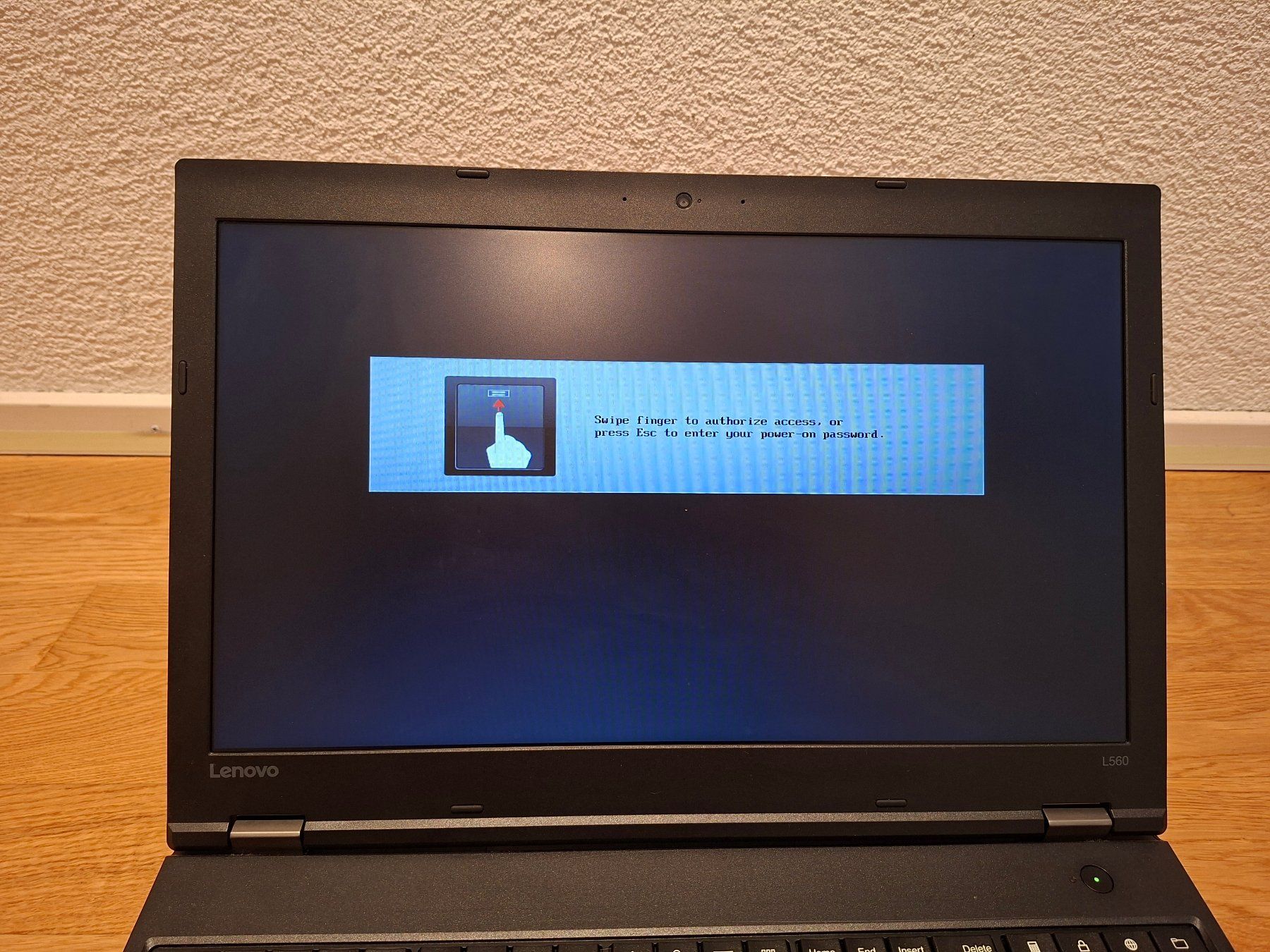 Lenovo Notebooks: Lenovo Thinkpad L560 ab 1.- – Defekt aus Gretzenbach von RedCarGuy 5
