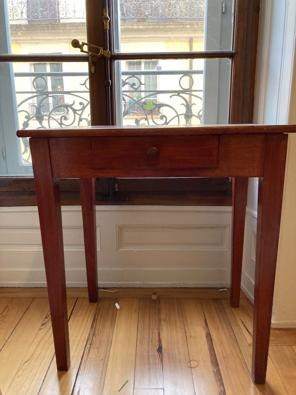 Tavoli: Charmante petite console / table d’appoint ancienne – Usato da Genève venduto da tom_v25n 2