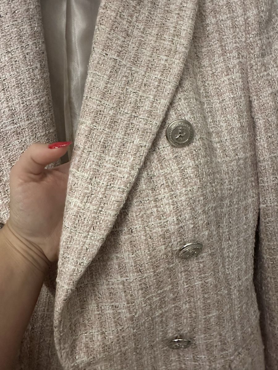 Zara Giacche: ZARA Tweed Blazer in einem Rosè-Ton – Usato da Adlikon b.Regensdf venduto da E.Prov 6