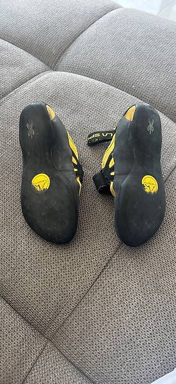 Scarpe da uomo: Kinder Kletterschuhe la Sportiva  – Usato da Luzern venduto da hub_xlz9 2