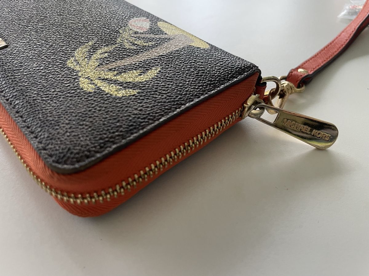 Michael Kors Portafogli: MICHAEL KORS PORTEMONNAIE – Usato da Zürich venduto da nayawe 1