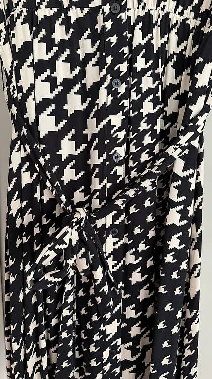 Vestiti: H&M Mama Kleid Gr. S – Usato da Ettingen venduto da Schatzsucher90 2