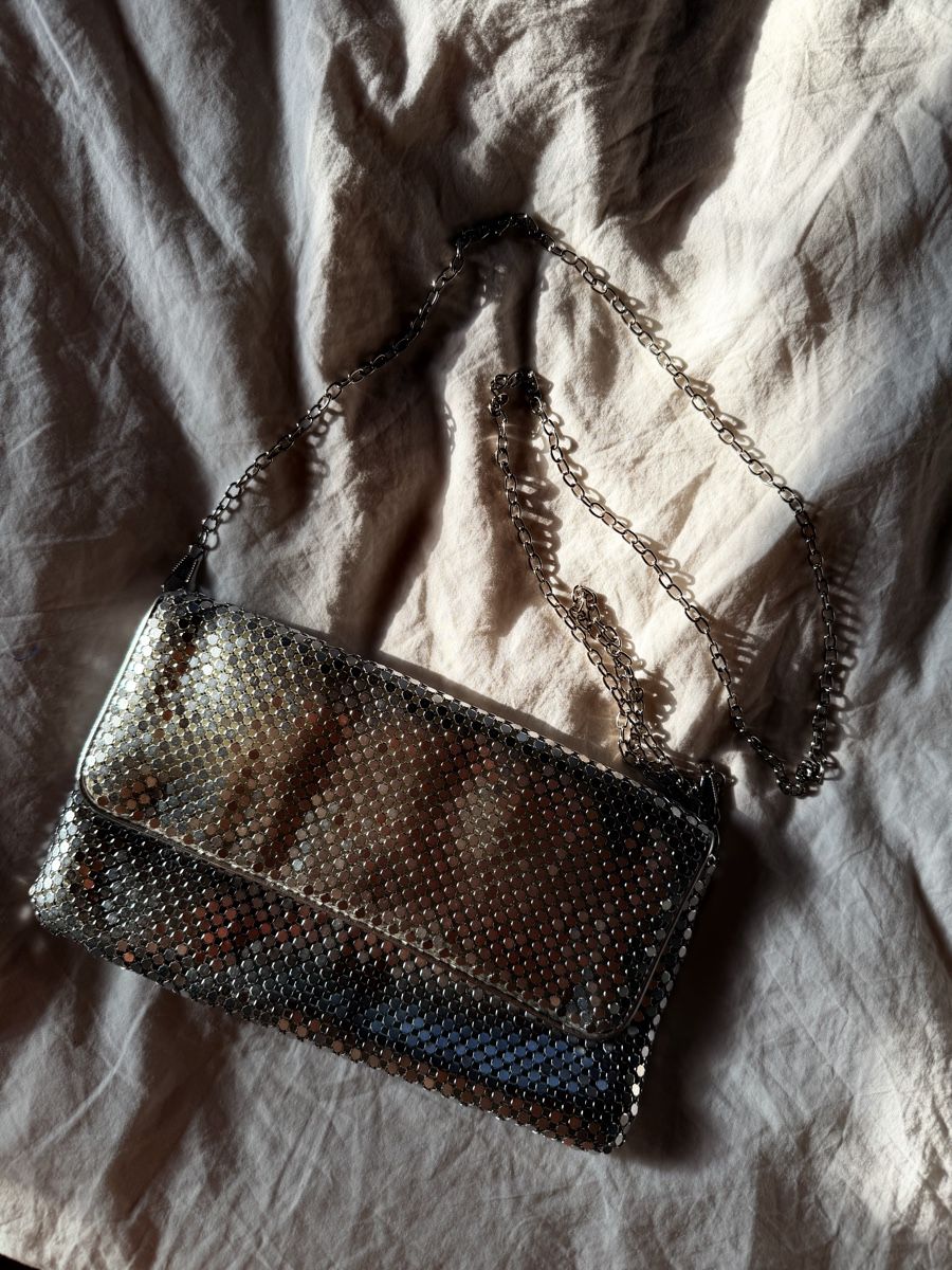 Taschen für Damen: Silver Metallic Mesh Clutch Bag – Neu (gemäss Beschreibung) aus Zürich von BettinaMarie2308