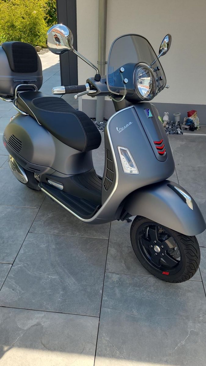Vespa Scooter: PIAGGIO VespaGTS Super 300 – Nuovo (secondo la descrizione) da Thürnen venduto da Danilo9 1