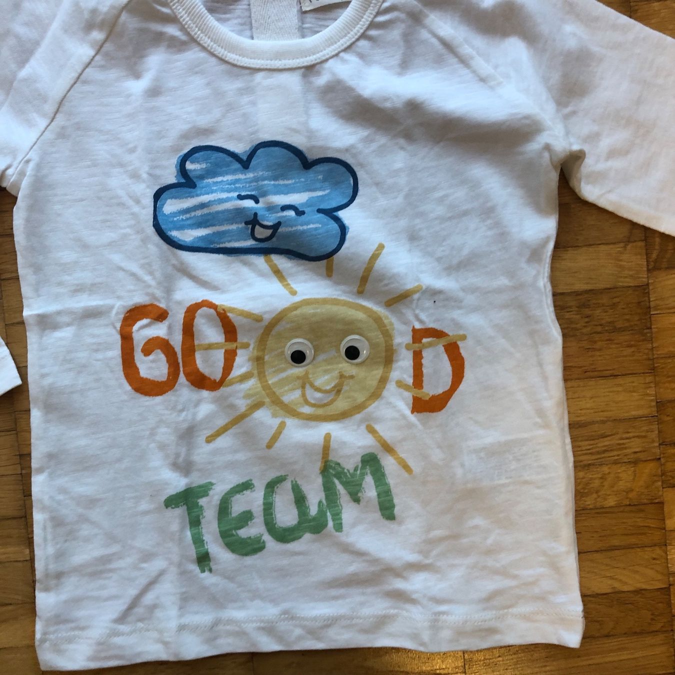 Camicie, Top & T-shirt: Manor Sfera T-Shirt Gr 24 - 36 Monate – Usato da Richterswil venduto da Eunoia85 1
