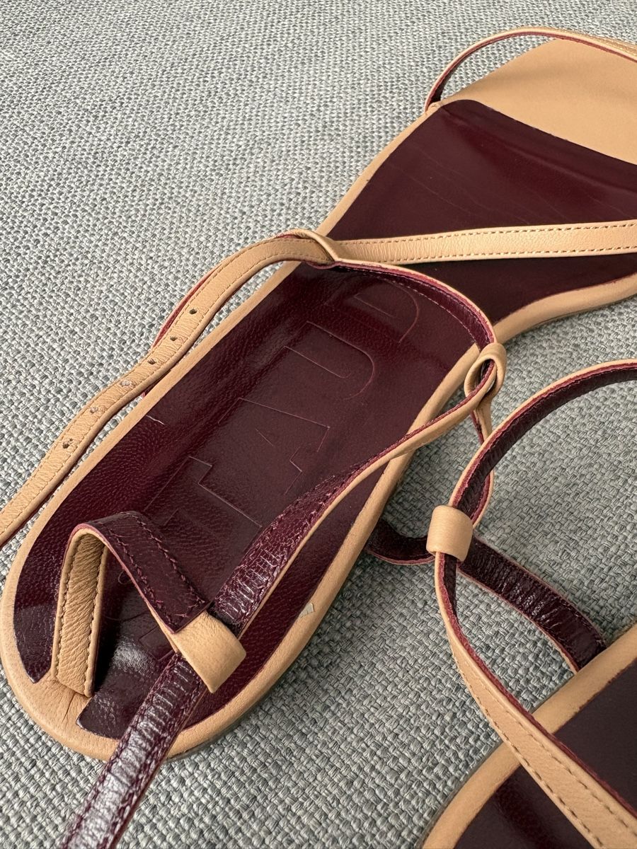 Scarpe da donna: STAUD Sandale / Gr 41 / Neu! – Nuovo e nell'imballaggio originale da Zürich venduto da auto-moto 4