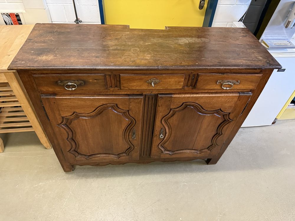 Commodes: Französische provenzalische Anrichte aus Nussbaum - Louis XV – D'occasion à Strengelbach par RaenAntikDesign 6