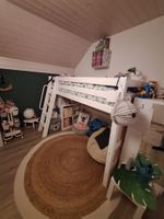 Lit mezzanine Pfister enfant blanc + rideaux – très bon état