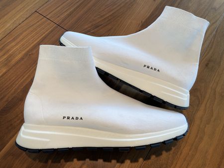 PRADA 42, NEUWERTIG/NEUWERTIG! TOP SCHUHE!