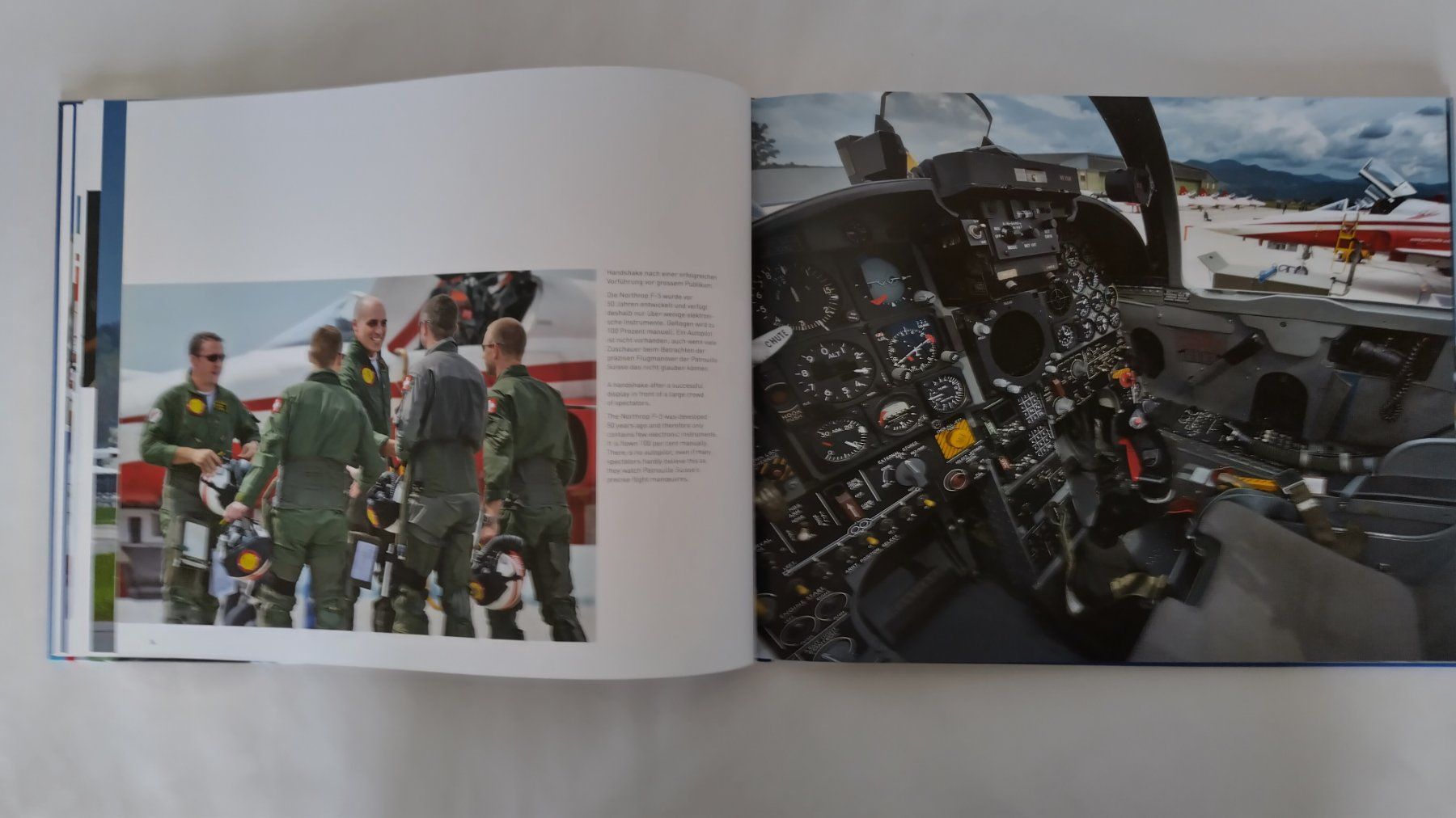 Libri: Patrouille Suisse - Backstage / Buch mit 102 Seiten – Usato da Bellach venduto da JingleJerry 6