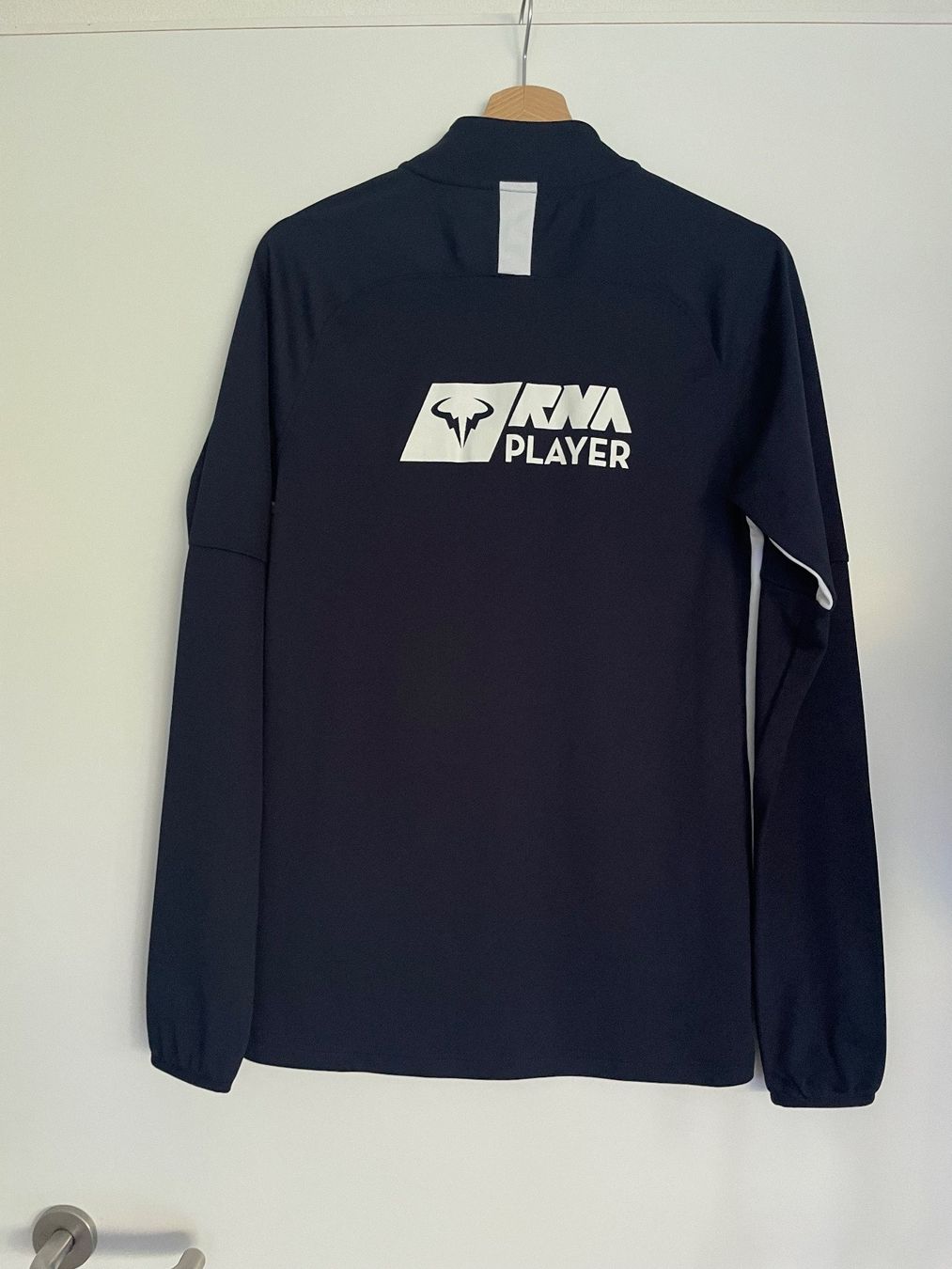 Nike Giacche: Veste Nike Rafa Nadal – Nuovo e nell'imballaggio originale da Morges venduto da Igp10 1