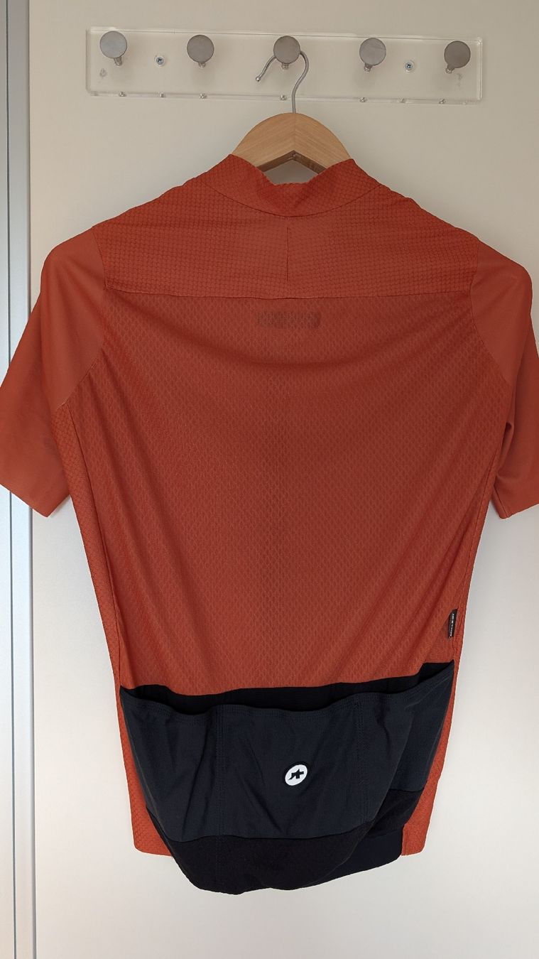 Assos Canottiere & Pantaloni: Assos Mille GT Jersey, Velotrikot – Usato da Liebefeld venduto da Pacem 2