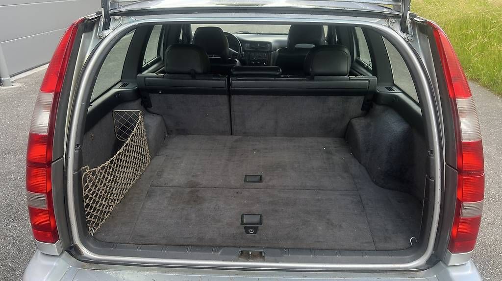 Automobili: Volvo V70 T-5 R AWD – Usato da Niederbipp venduto da c.zgraggen 3